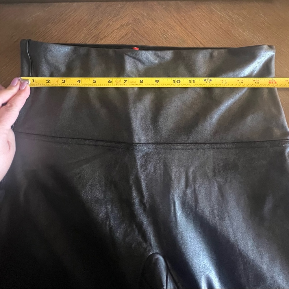 SPANX Faux Leather Leggings Black Plus Size 2X - Picture 4 of 9